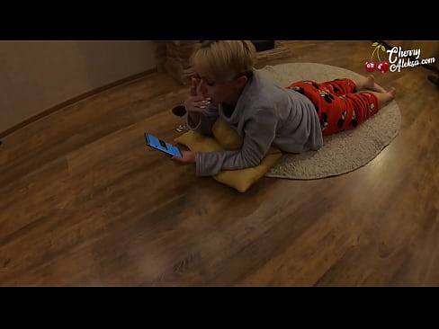 ❤️ Crazy blonde suger stor pikk suger og spretter på den - analsex ️ Porno hos oss ﹏
